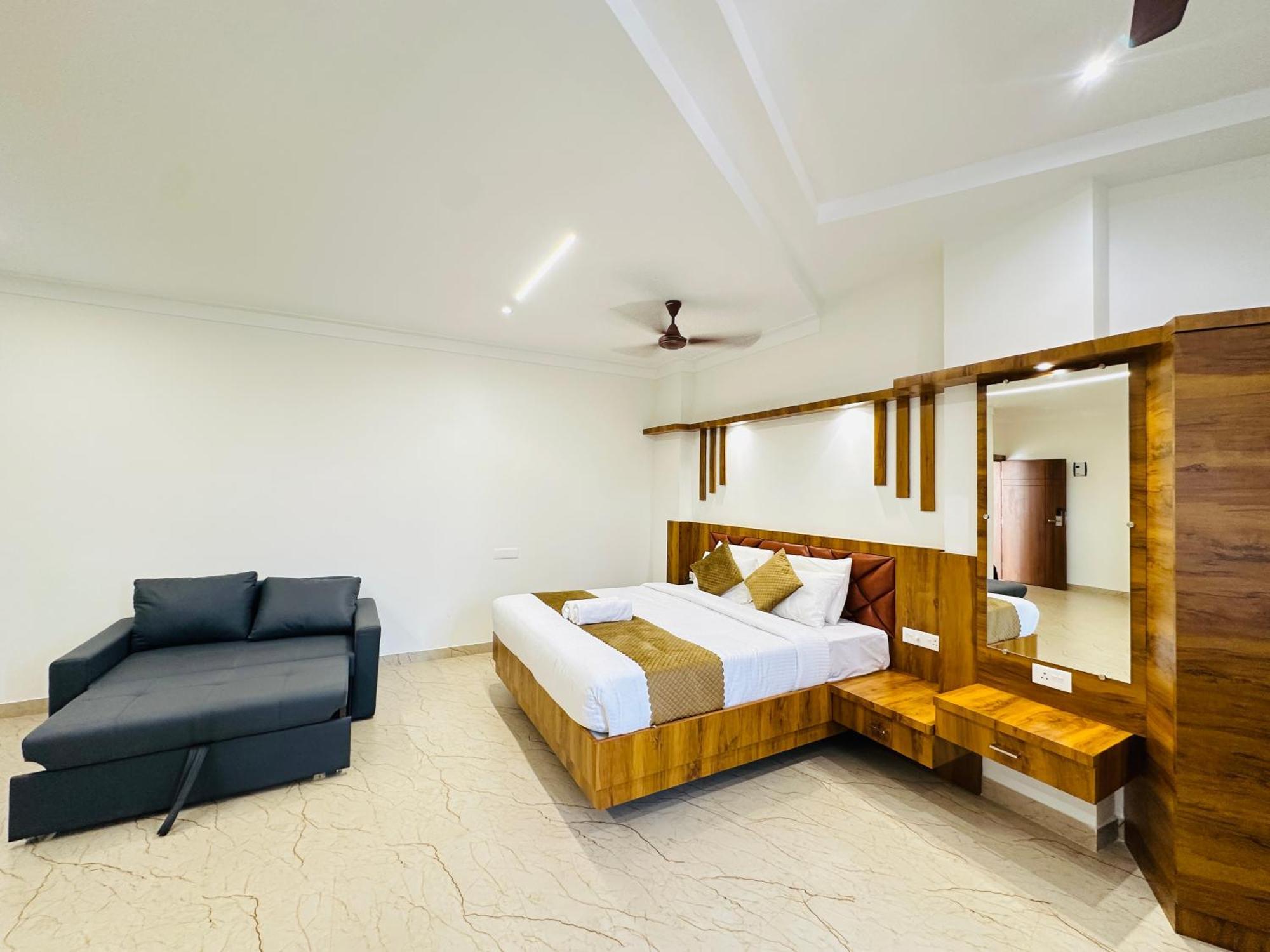 Shambhavi Hotel And Convention Centre Udupi Exterior photo